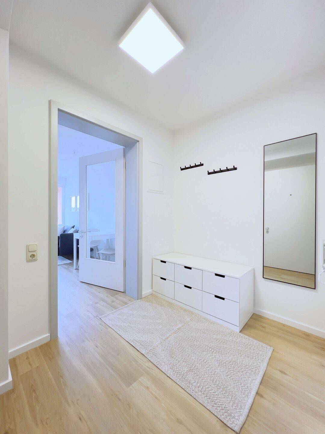 frei ab 01.08.2026: möblierte 2-Raum-Wohnung mit Balkon – Dresden – Vorschaubild 6