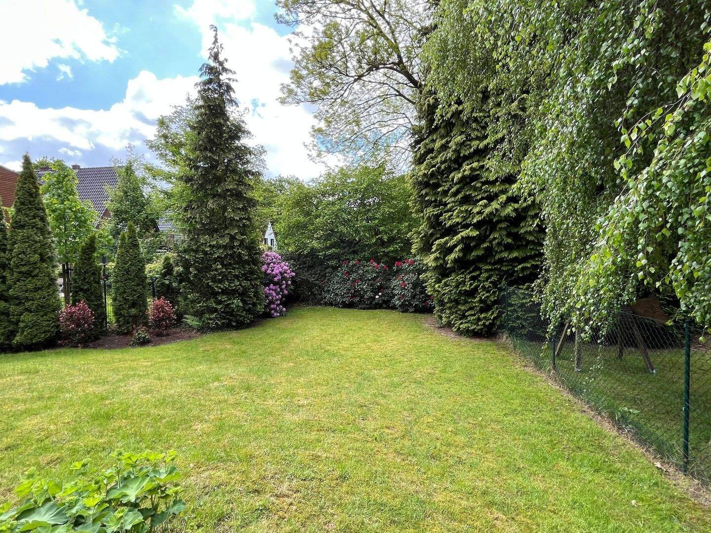Sonnenterrasse, Kamin und herrlicher Gartenblick – sanierungsbedürftiges Zuhause in Marienthal – Hamburg – Vorschaubild 3