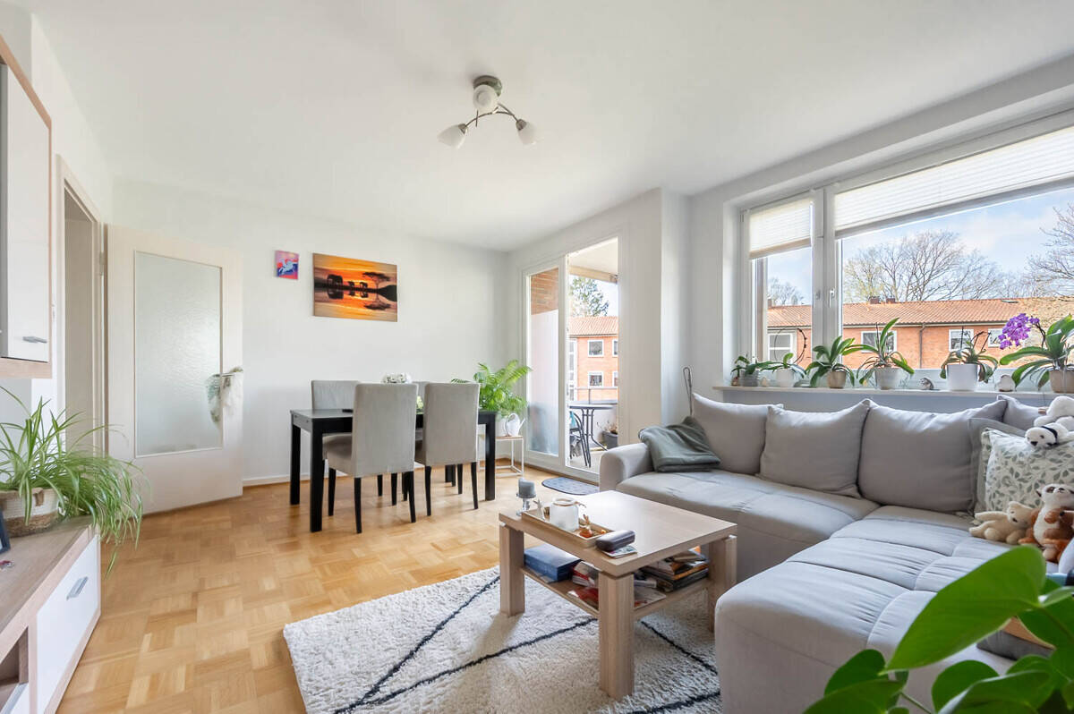 Modernisierte 2-Zimmerwohnung als Kapitalanlage zu erwerben! – 22145 Hamburg – Bild 1 von 9