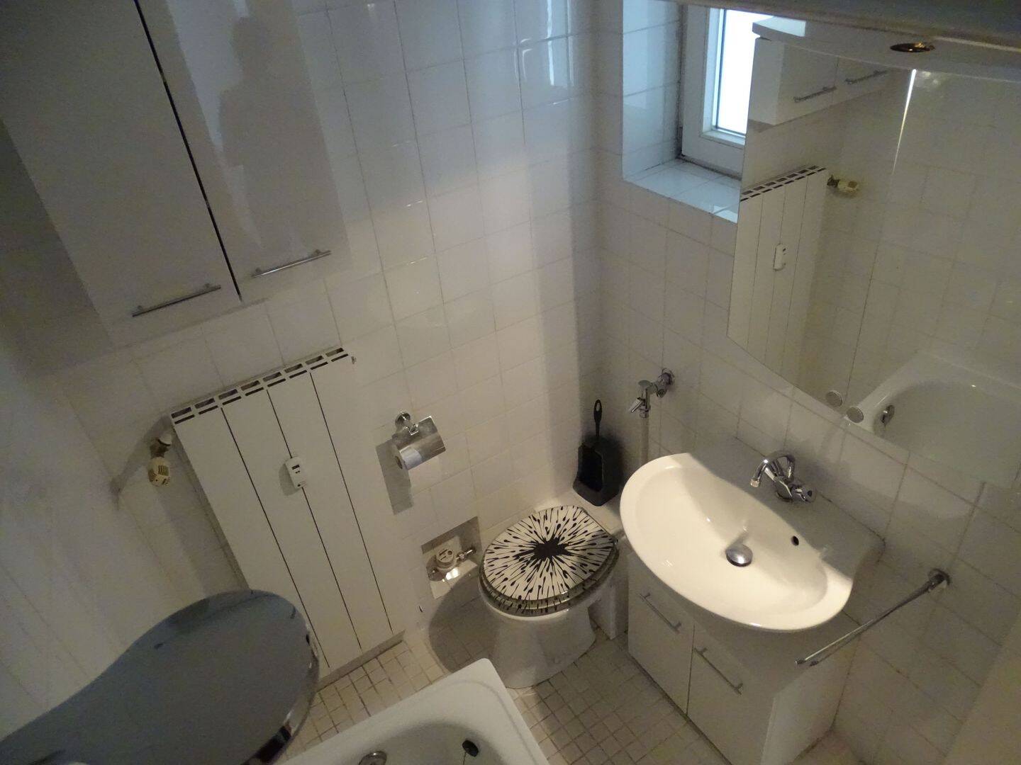Provisionsfrei vom Eigentümer: 1-Zimmer-Wohnung in Uni-Nähe in Schwabing-West, Fenster zum ruhigen Innenhof – München – Vorschaubild 9