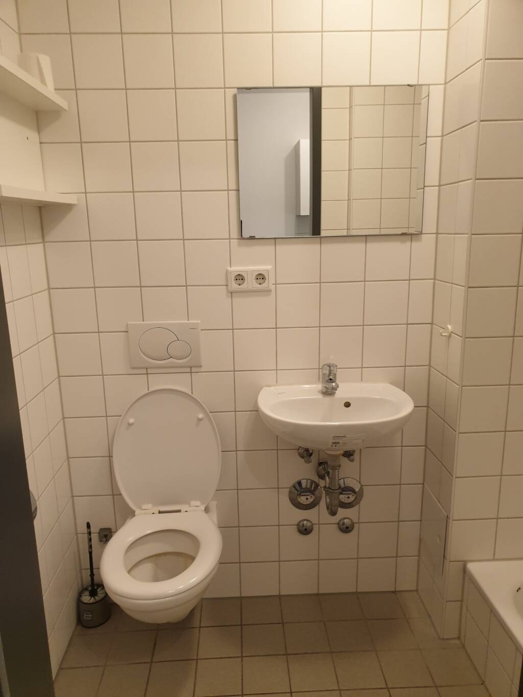 Schönes möbliertes 1-Zimmer Apartment - Studentenwohnheim in der Stadtmitte (Mindestmietzeit 6 Monate) – Ingolstadt – Vorschaubild 4