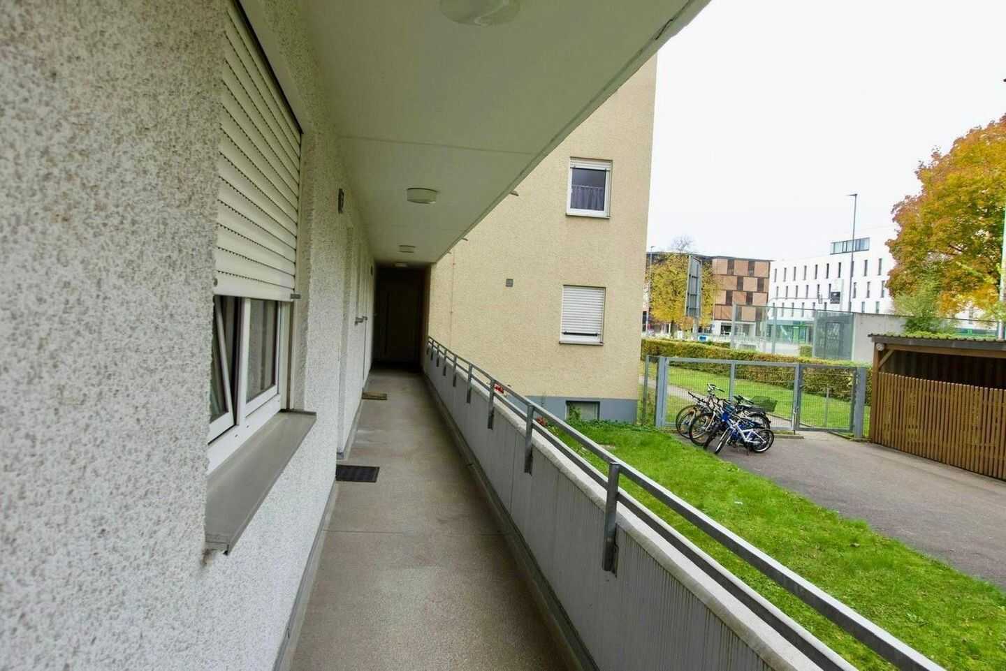 Renovierte 2-Zimmer-Wohnung mit Balkon&Tiefgarage(Erbpacht) – Ingolstadt – Vorschaubild 3