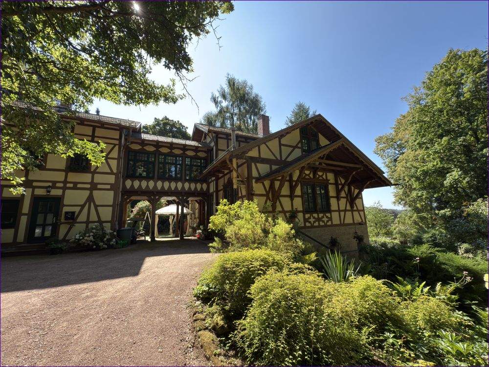 Stilvolle Villa in Bestlage von Bad Liebenstein – Bad Liebenstein – Bild 1 von 3
