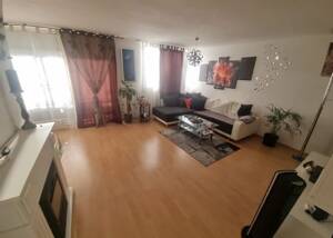 Gemütliche 2- Zimmer Wohnung mit Balkon - TG-Stellplatz-91052 Erlangen