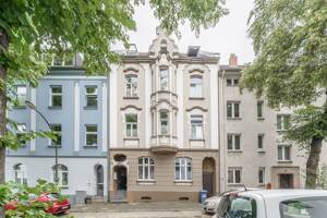 **RESERVIERT** Altbaujuwel mit nachhaltigem Ertrag - Vollvermietetes Mehrfamilienhaus mit 6 WE