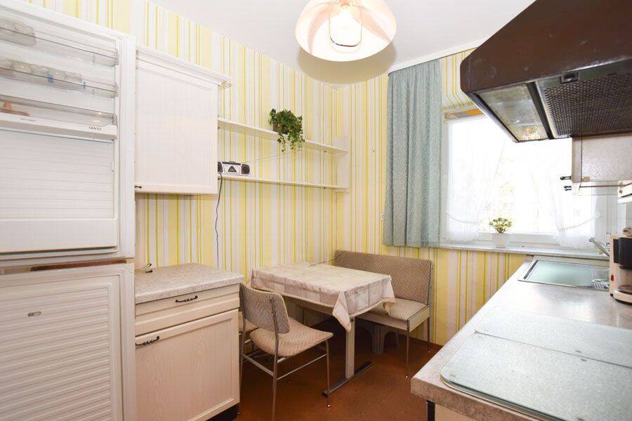 Helle 3-Zimmer-Wohnung mit Wintergarten und Aufzug in Wolfsburg! – Wolfsburg – Vorschaubild 4