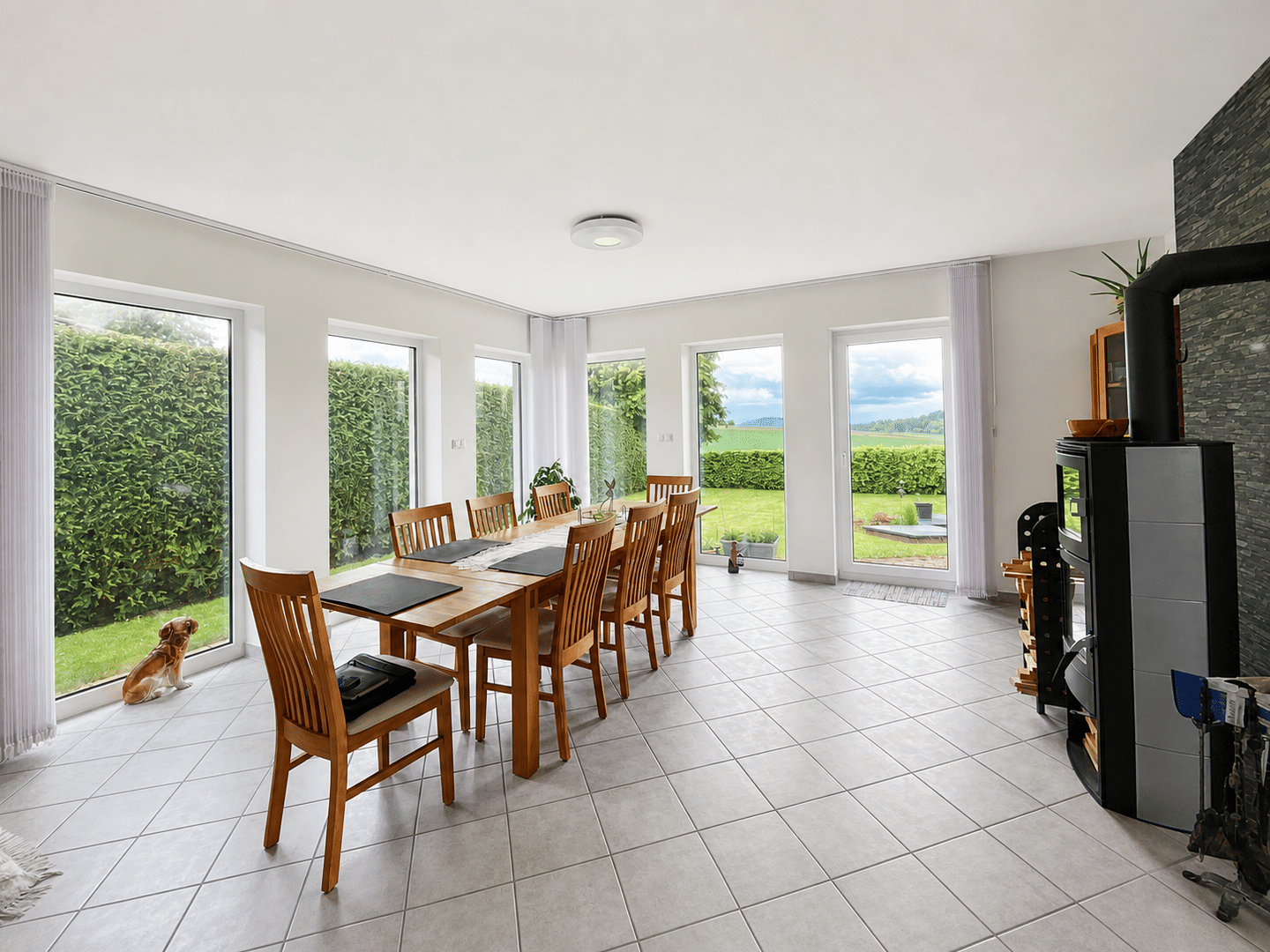 Exklusiver Atriumbungalow mit Einliegerwohnung, PV-Anlage und traumhaftem Fernblick – Schauenburg – Vorschaubild 7