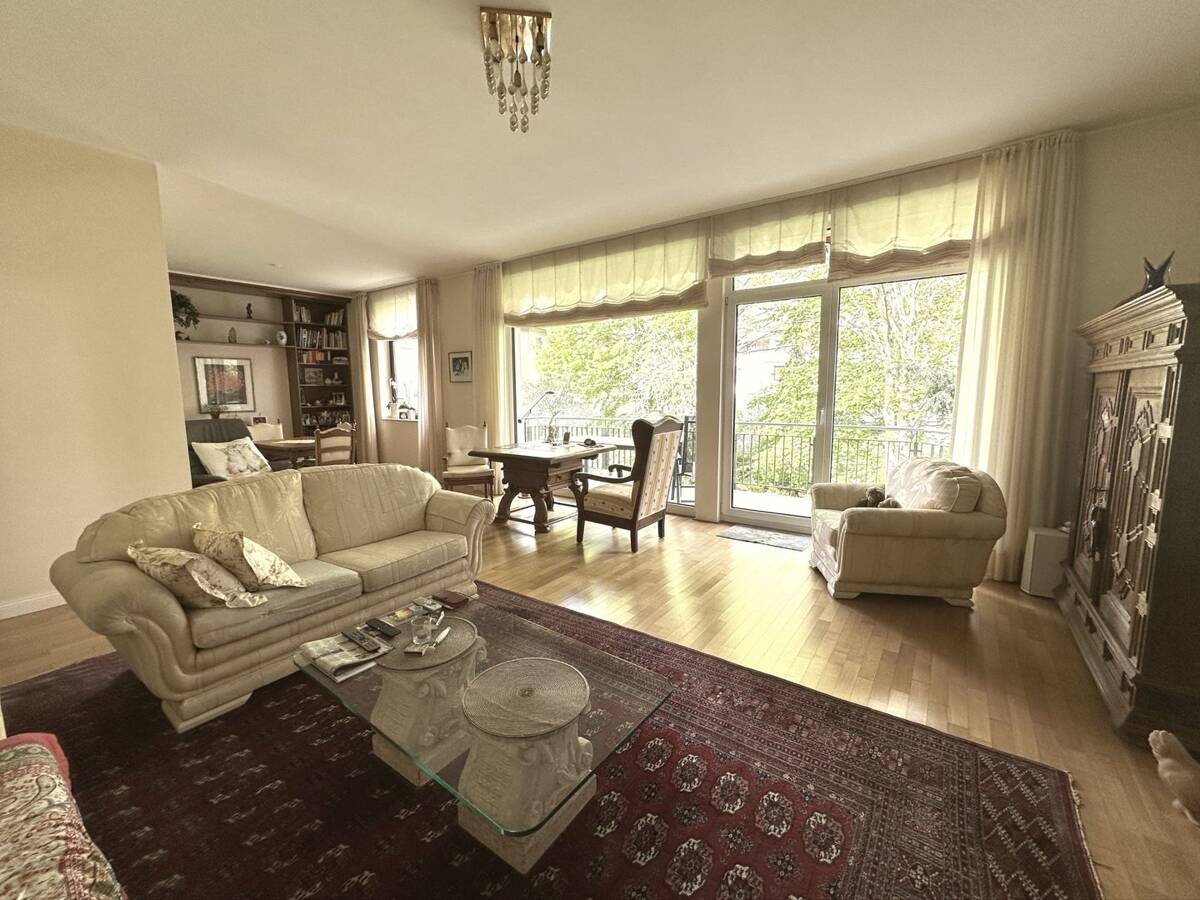 Schicke Eigentumswohnung in Oberkassel – 40545 Düsseldorf – Bild 1 von 9