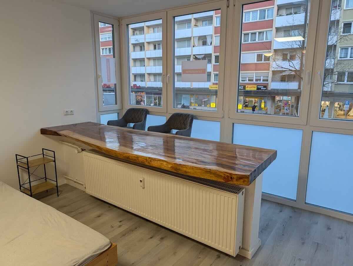 Koffer auspacken & wohlfühlen: Teilmöbliertes City-Apartment direkt am Stadtpark!