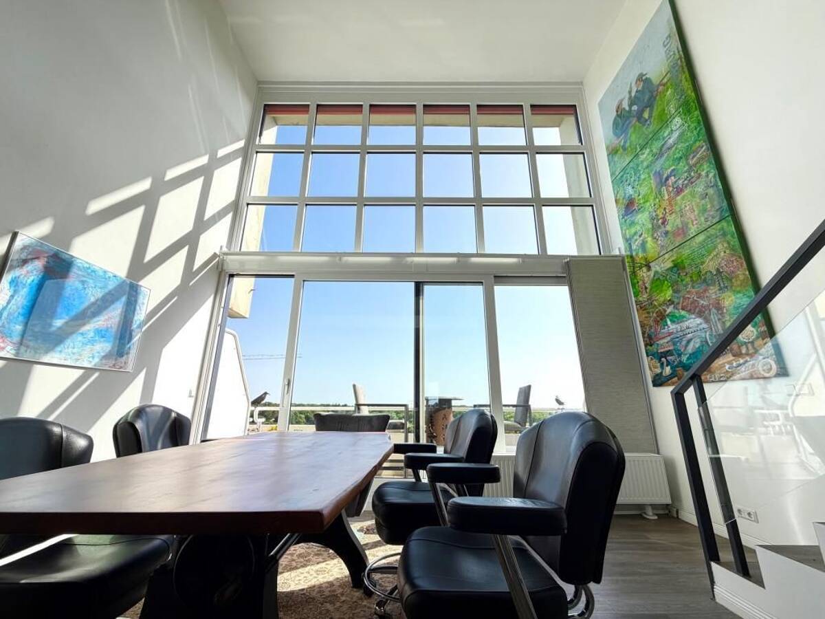 VERMIETETE PENTHOUSE-WOHNUNG MITTEN IM LEBEN – 22391 Hamburg – Bild 1 von 9