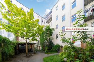 IMMOBERLIN.DE - Behagliche Altbauwohnung mit ruhigem Balkon in schöner Kiezlage – 10247 Berlin – Vorschaubild 5