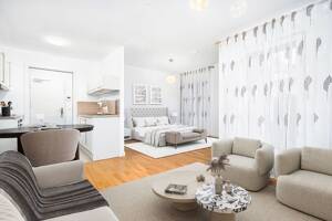 Moderne 1-Zimmer-Wohnung (optional 2-Zimmer) mit EBK, Terrasse & Garten – 93059 Regensburg – Vorschaubild 2