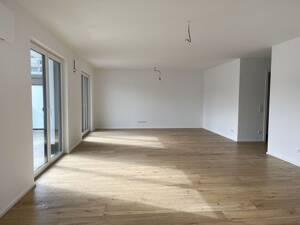 Mainz-Kastel: Penthousewohnung mit vier Zimmern, Küche, Balkon und Stellplatz – 55252 Wiesbaden – Vorschaubild 4