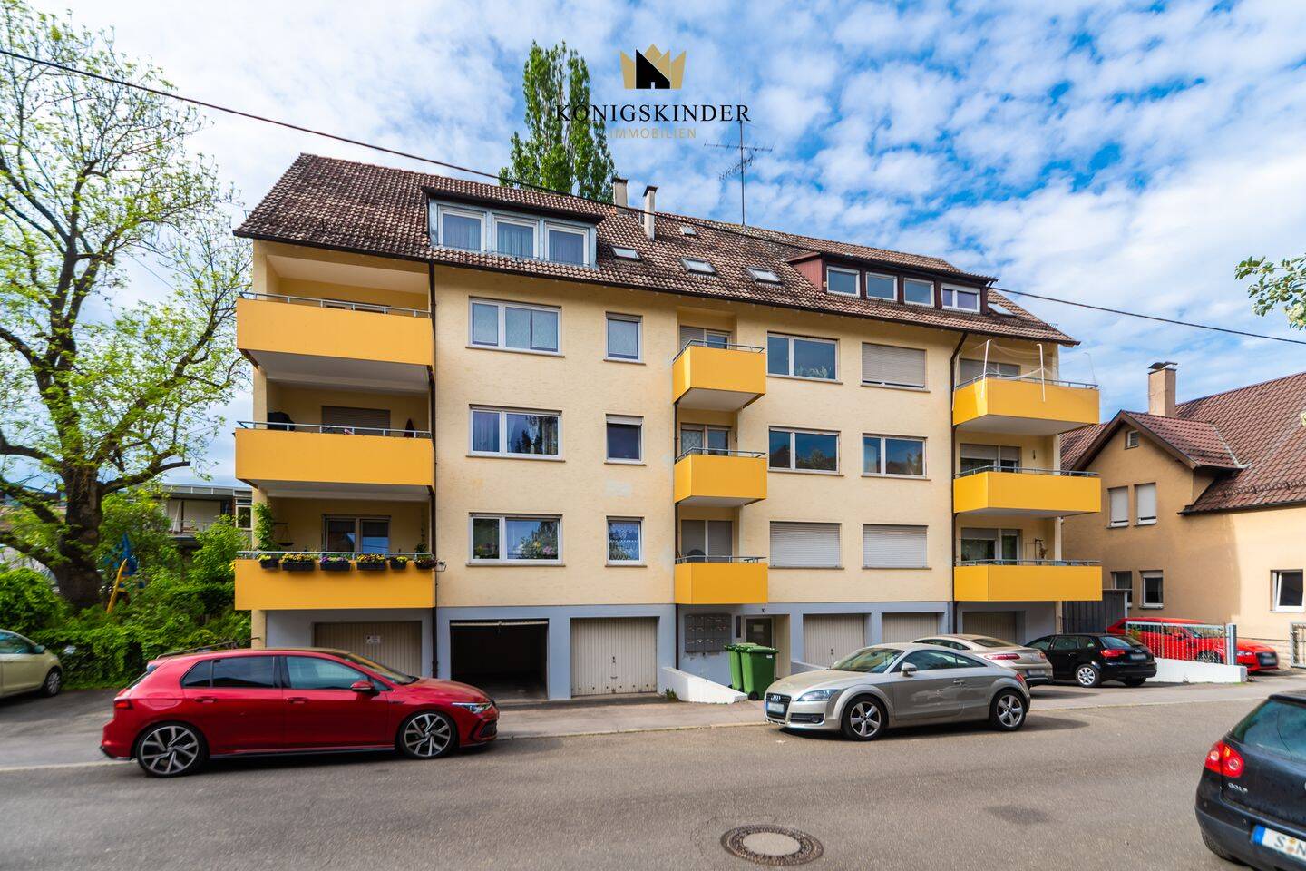 Lichtdurchflutetes Wohnglück in Feuerbach: Modernisiertes 2-Zimmer-Juwel mit großem Balkon