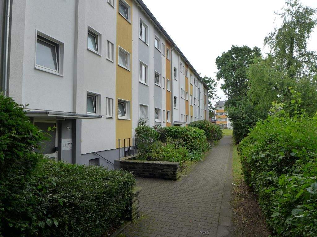 Bonn Alt-Tannenbusch. 3 ZKB, Balkon -vermietete Kapitalanlage- – Bonn – Vorschaubild 2