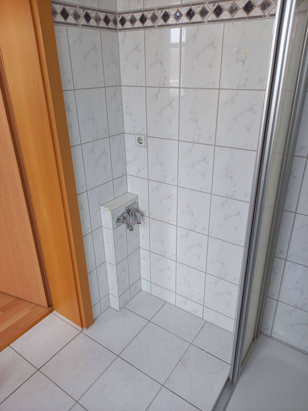 gemütliche 2-Zimmer-Wohnung mit EBK, großem Balkon und Aufzug, zentrumsnah – Chemnitz – Vorschaubild 6