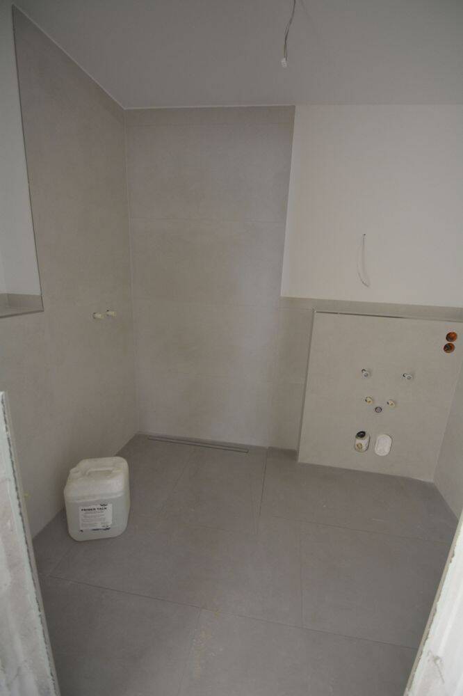 Stilvolle Eigentumswohnung im 1. Obergeschoss mit Balkon – Hamburg – Vorschaubild 8
