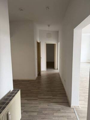 Altbauwohnung - nicht Familien oder WG geeignet - mit 3 Zimmern in der Stadtmitte – 47051 Duisburg – Vorschaubild 4