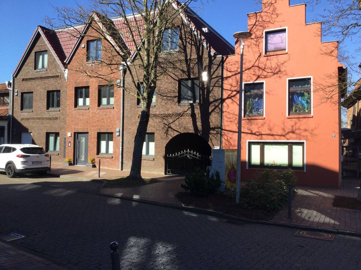Hochwertige 3-Zimmerwohnung in Altstadtlage Buxtehude – 21614 Buxtehude – Bild 1 von 9