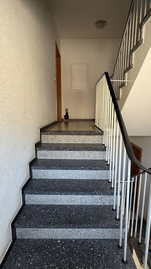 Modern wohnen mit stilvoll sanierten Bädern – 47229 Duisburg – Vorschaubild 2