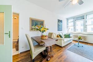 Schöne 3-Zimmer-Wohnung mit 2 Schlafzimmern nahe Dom und Main – 60311 Frankfurt am Main – Vorschaubild 2