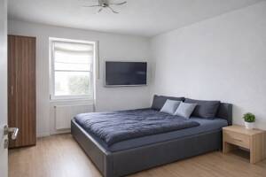 Modernes Wohnen auf zwei Ebenen - 3,5-Zimmer-Maisonettewohnung mit Garten in Trudering-Riem – 81829 München – Vorschaubild 5