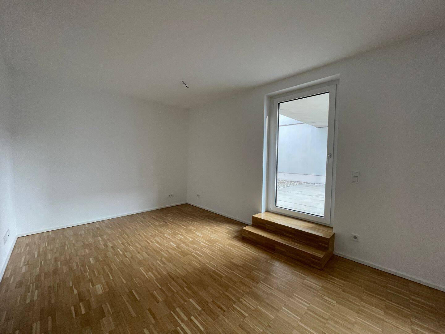 Schöne 3-Zimmer Wohnung mit Terrasse – Nürnberg – Vorschaubild 3