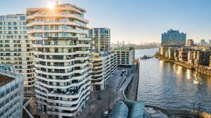 Exklusive Wohnung im Marco-Polo-Tower mit schönster Terrasse Hamburgs – 20457 Hamburg – Vorschaubild 1