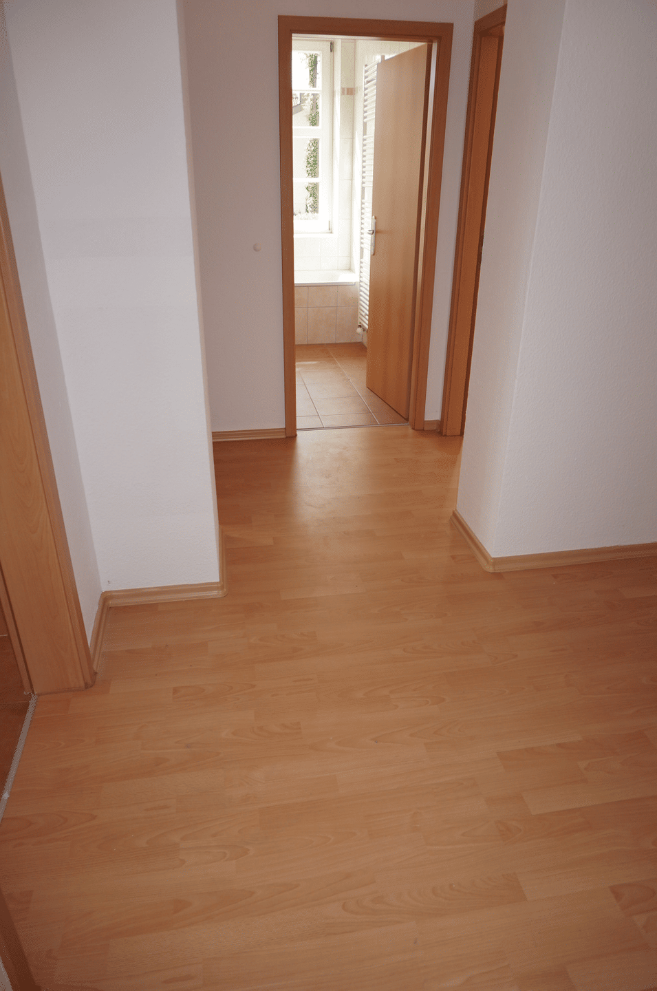 Moderner Grundriss / Bad mit Fenster u.v.m./ frei ab sofort ! – Chemnitz – Vorschaubild 4