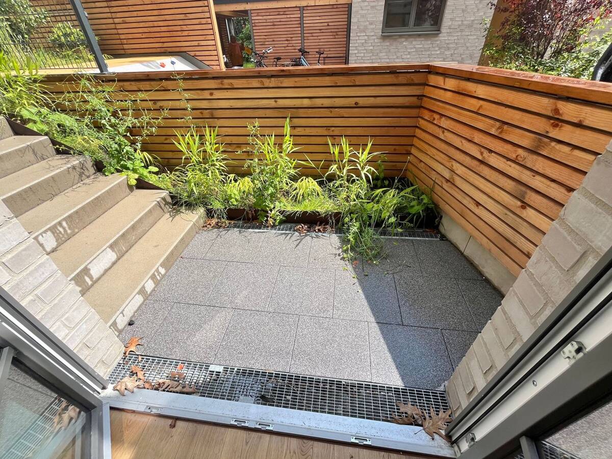 3 1/2 Zimmerwohnung im EG mit 2,92m Deckenhöhe und Süd-Terrasse – 20357 Hamburg – Bild 1 von 9