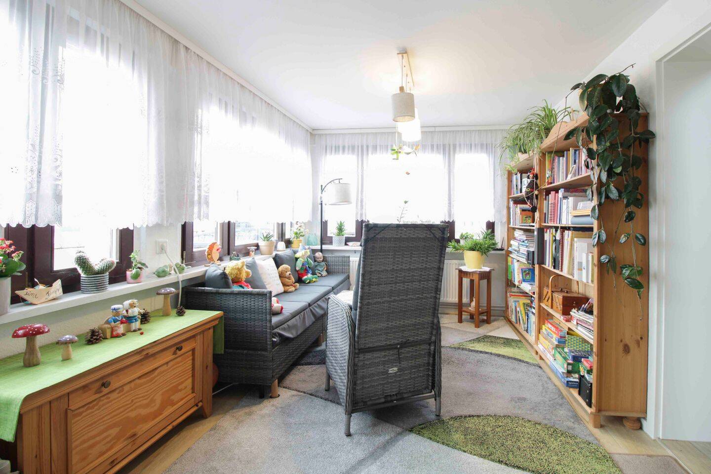 Modernisiertes 5-Zimmer-Einfamilienhaus mit Garten, Garage & Carport in Liebenwalde – Liebenwalde – Vorschaubild 6