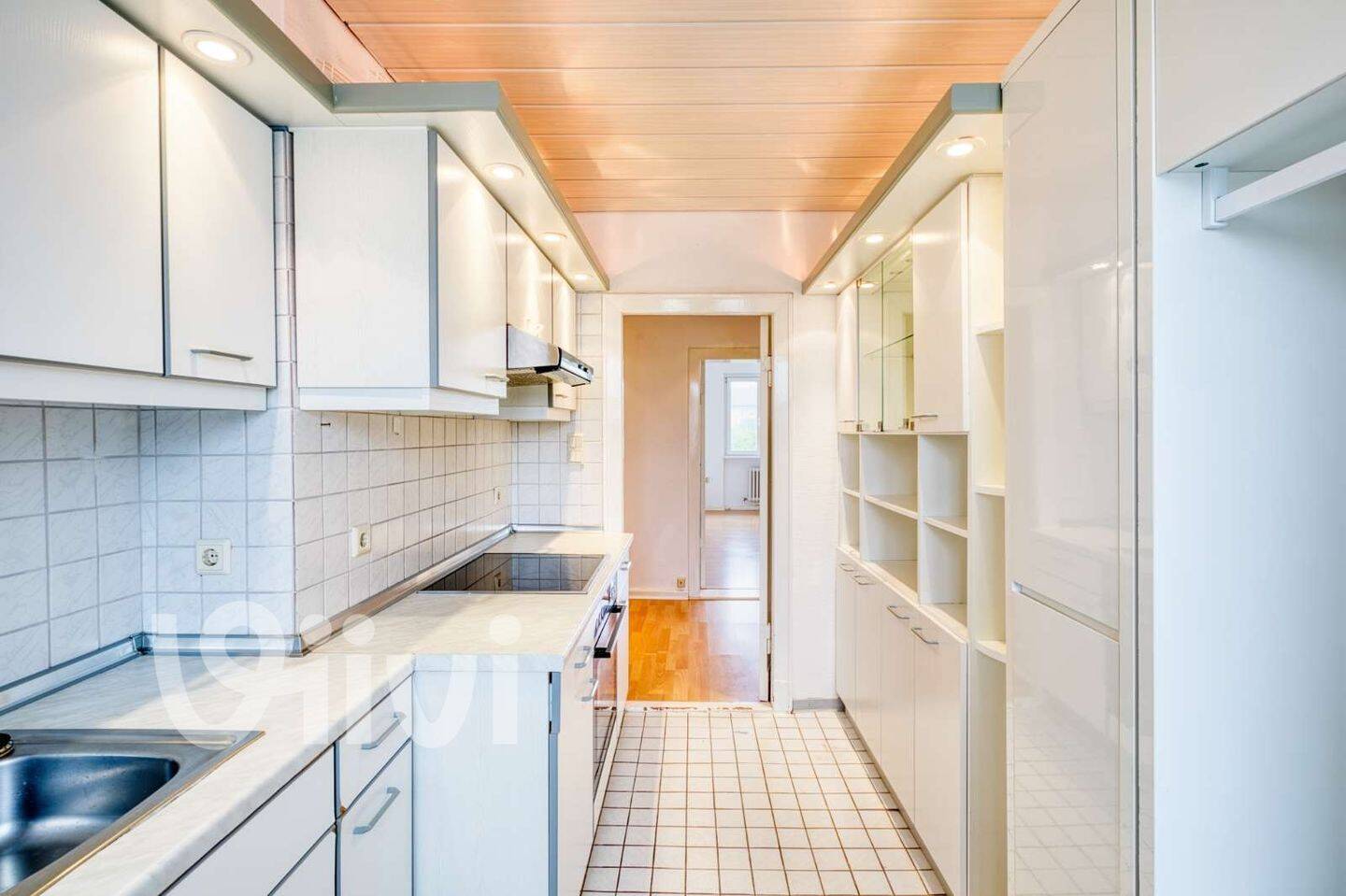 2-Zimmer-Wohnung an S-Bahn Sundgauer Straße: 51 m², 4.OG, bezugsfrei, Aufzug, hell, ruhig, grün – Berlin – Vorschaubild 3
