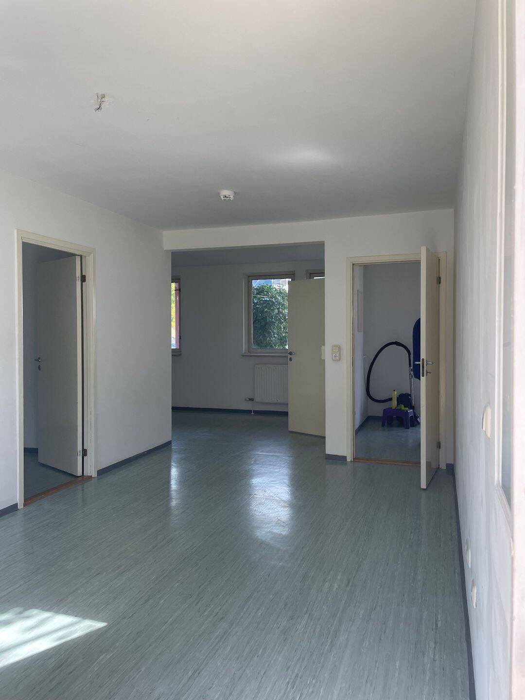 *Nur mit Wohnberechtigungsschein - 1. Förderweg - Wohnung mit Terrasse!* – Schwabach – Vorschaubild 4