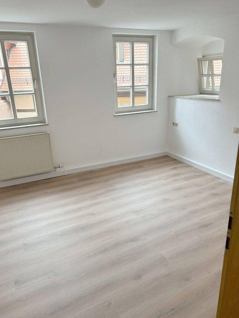 Helle 2,5 Zi-Whg in einem schönen Fachwerkhaus mit neuer EBK und AA (optional) in Bad Wimpfen – Bad Wimpfen – Vorschaubild 2