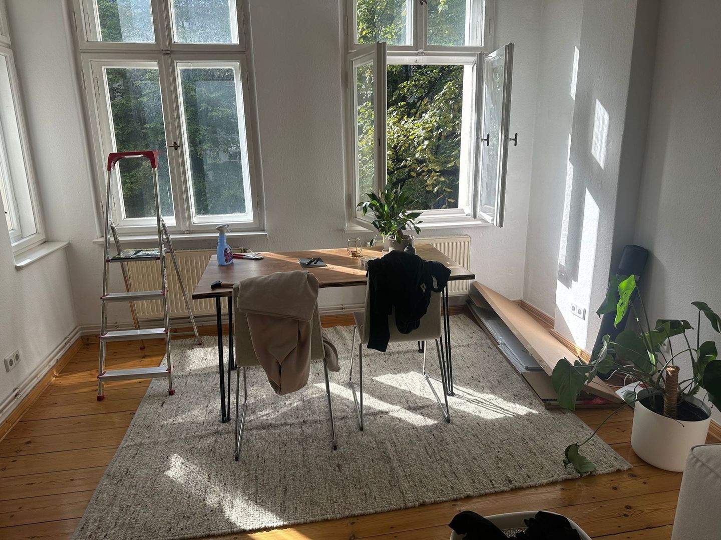 Altbau - Charm im Friedrichshain: 2-Zimmer WEG mit Vollbad – Berlin – Bild 1 von 9