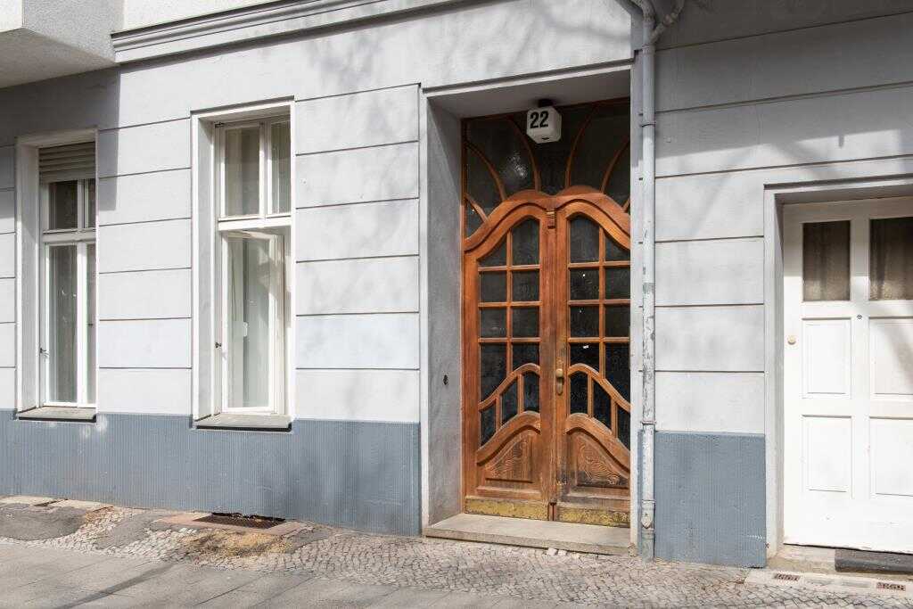Anleger werden in Neukölln: Vermietete 4-Zimmer-Wohnung mit Balkon nahe Sonnenallee – Berlin – Vorschaubild 4