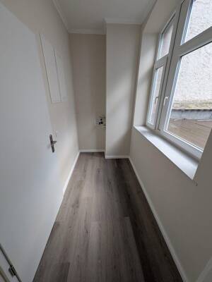 Top 5-Zimmer KfW Wohnung mit Küche, Balkon Bodenheizung in bester Lage von Wiesbaden Mitte – 65185 Wiesbaden – Vorschaubild 9