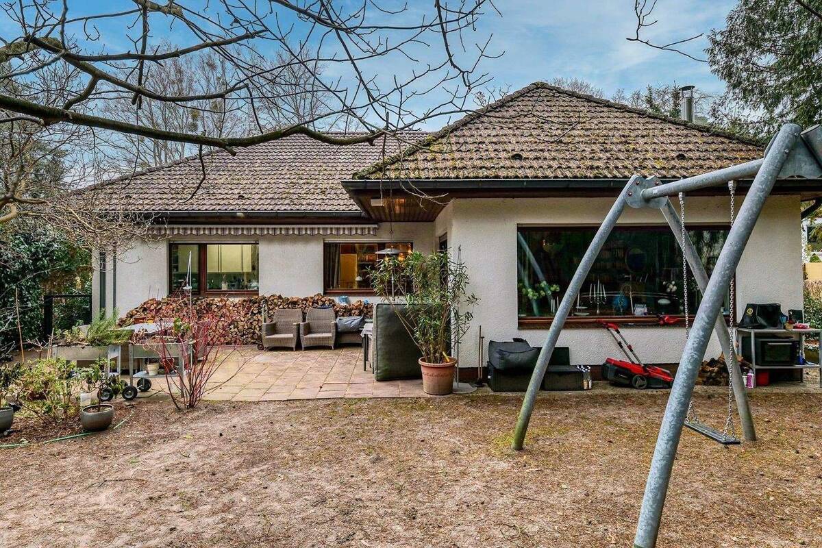 Beliebte Wohnlage - Bungalow in Berlin-Kladow – 14089 Berlin – Bild 1 von 9