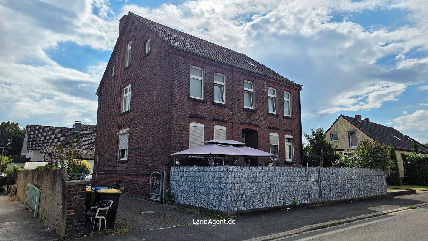 ***Dreifamilienhaus mit Potenzial zur Mietsteigerung*** ca. 247m² Wfl. mit Garten und Stellplätzen in Kamen-Heeren-Werve – Kamen – Vorschaubild 2