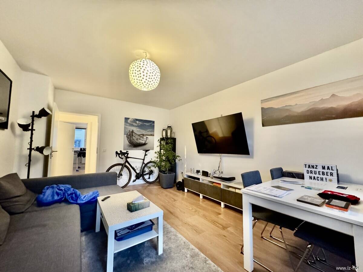Moderne 2-Zi.-Wohnung mit Balkon | kernsaniert | zentrale Lage in Nürnberg | frei ab Herbst – Nürnberg – Vorschaubild 3