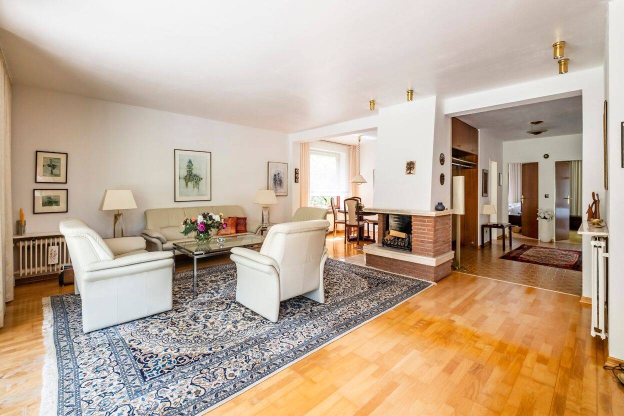 RESERVIERT I Aufgeteiltes Haus mit Traumgarten & vielfältigen Möglichkeiten – Hamburg – Vorschaubild 3