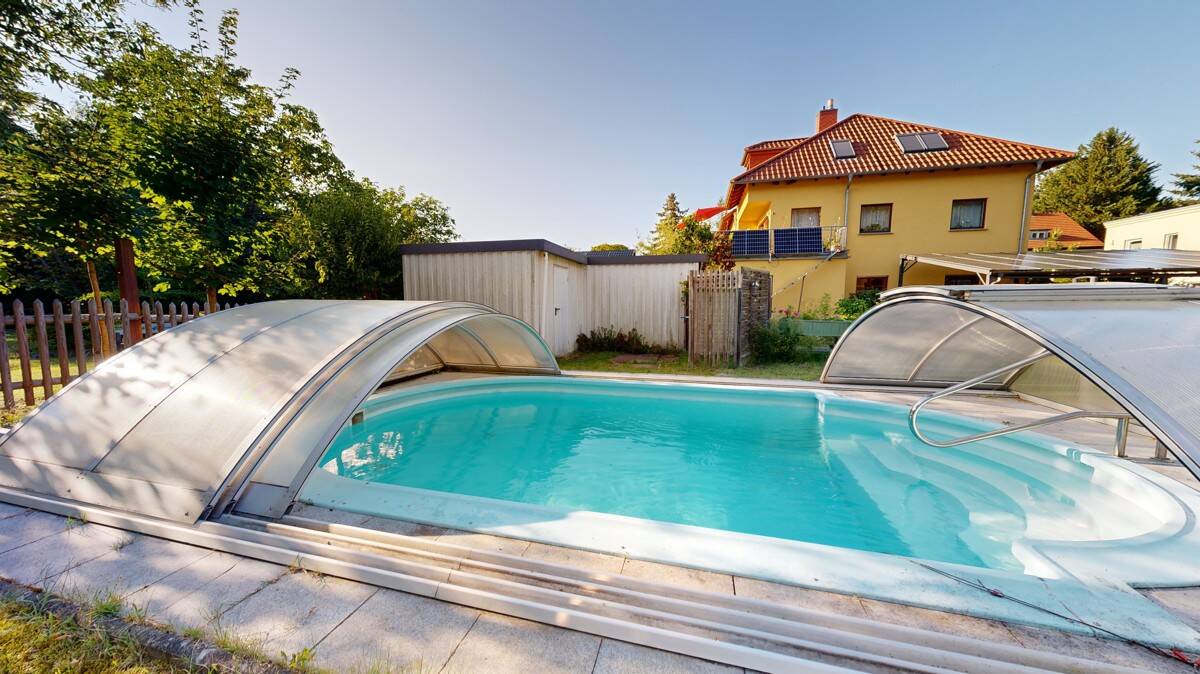 Familienfreundliches EFH mit Pool in begehrter Lage in Babelsberg Nord auf sonnigem Grundstück – Potsdam – Vorschaubild 2