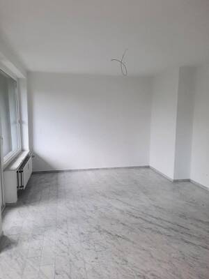 frisch renovierte Whg. mit Balkon in gepfl. 6-Familien-/Doppelhaushälfte in Dortmund-Sölde – 44289 Dortmund – Vorschaubild 4