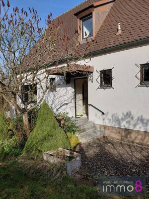 Werden Sie hier noch diesen Sommer Eigentümer: Freistehendes Haus mit schönem Grundstück in Oberhausen!