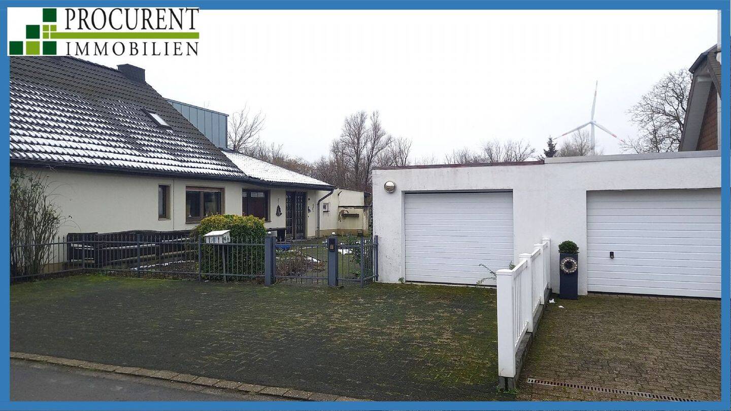 Mönchengladbach Hardt! Kernsanierung erforderlich. DHH zum Grundstückswert in ruhiger Lage. – Mönchengladbach – Bild 1 von 2