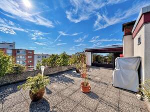 Maisonettewohnung mit Hauscharakter - Wohnen auf zwei Ebenen mit Balkon und Dachterrasse