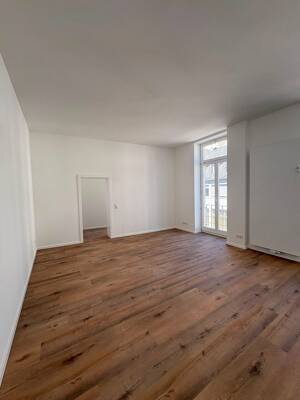 Trier-Innenstadt: Stilvolle Altbauwohnung - Erstbezug nach Renovierung (Wohnung 1) – 54290 Trier – Vorschaubild 2