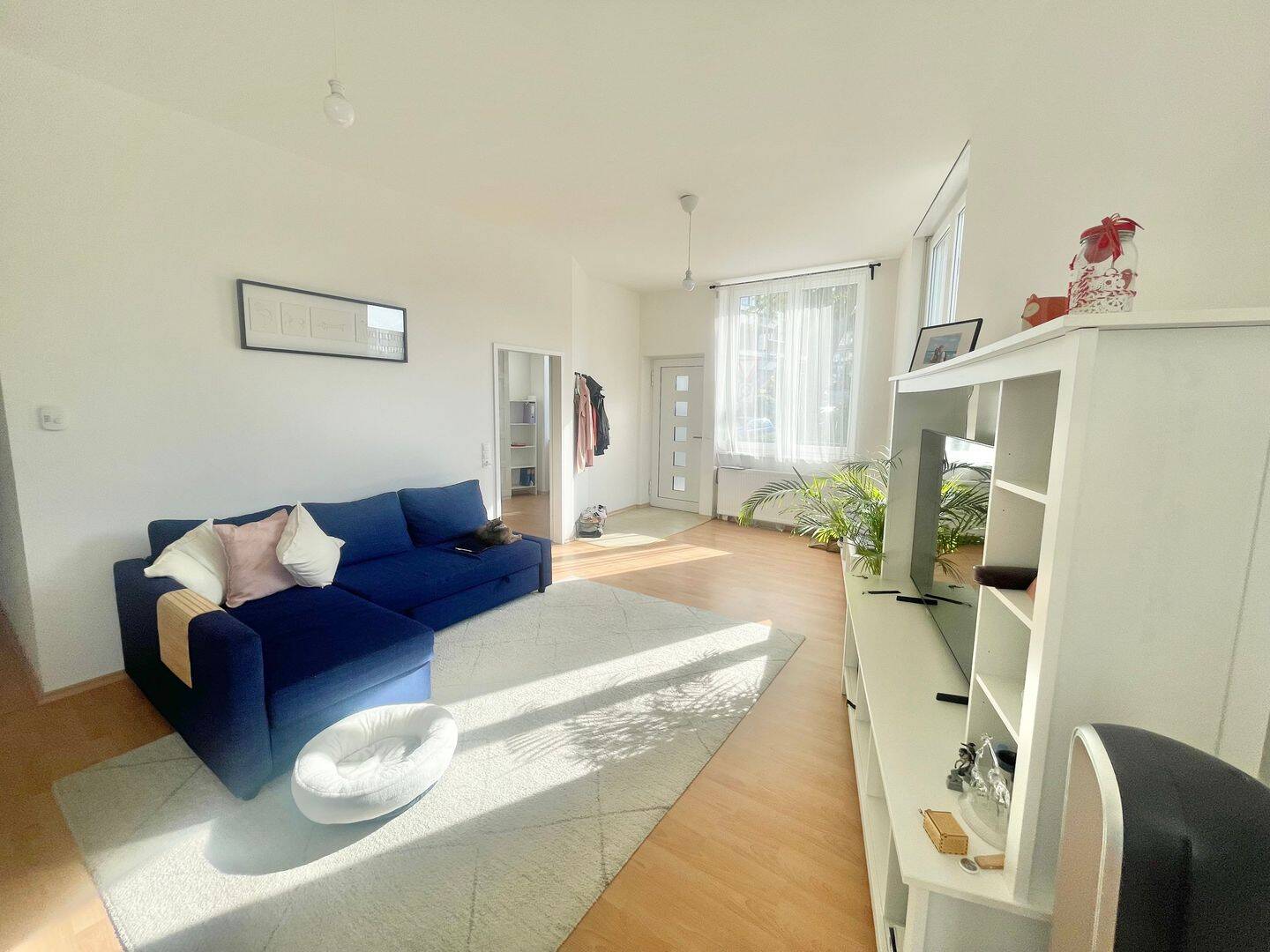 Modern sanierte 2-Zimmer-Whg. mit Altbaucharme in zentraler Lage – Würzburg – Vorschaubild 2