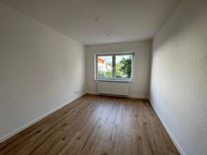 Großzügige 4-Raum-Wohnung mit ca. 115 m², Gäste-WC und Stellplatzoption – 39112 Magdeburg – Vorschaubild 2