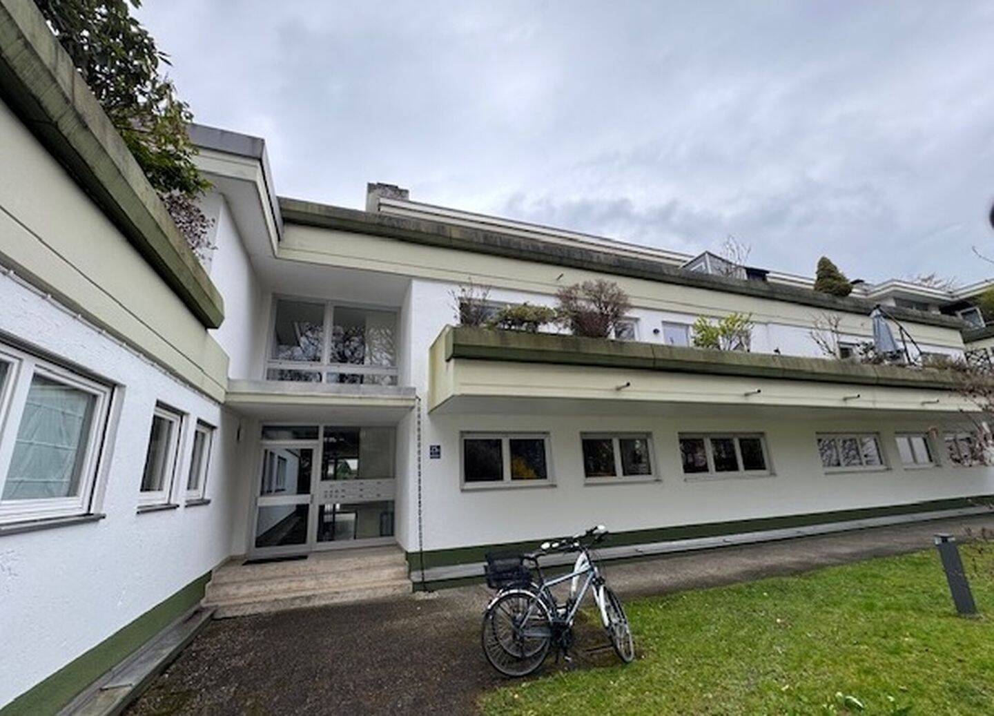 Rarität in Pullach außergewöhnliche Penthouse Wohnung mit großer Dachterrasse – München – Vorschaubild 8